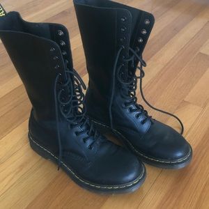The Original Dr Marten 1914 Black Smooth
